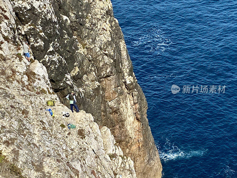 葡萄牙-阿尔加维-萨格雷斯-卡波斯<s:1>奥维森特悬崖